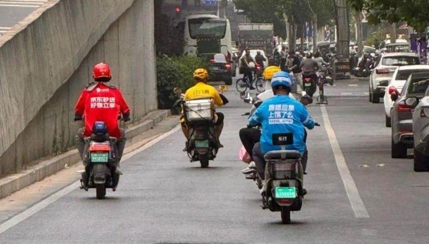 坚决抵制恶性竞争！多家外卖平台同日发声反内卷